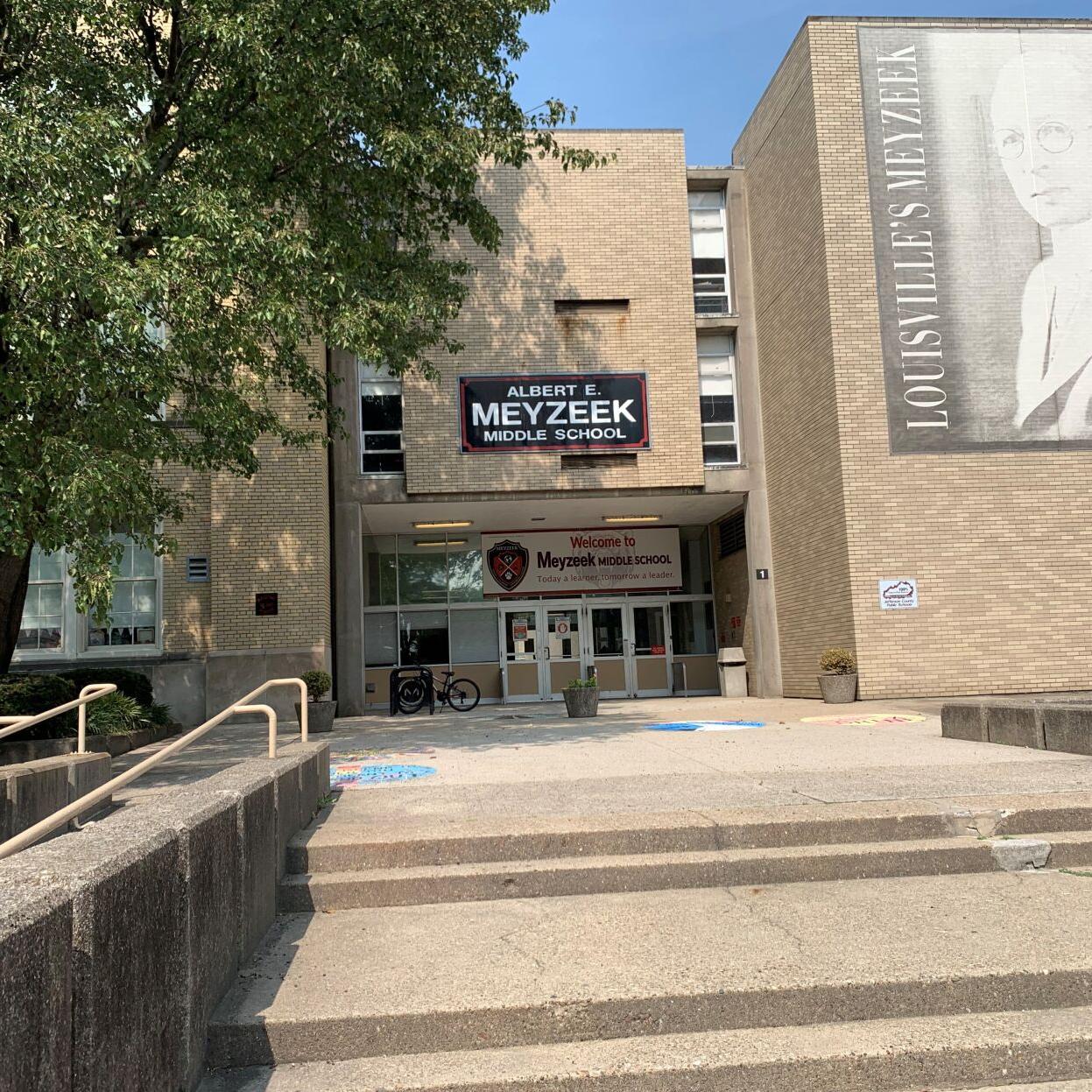 JCPS - MEYZEEK MIDDLE SCHOOL - 8-11-2021 1.jpg